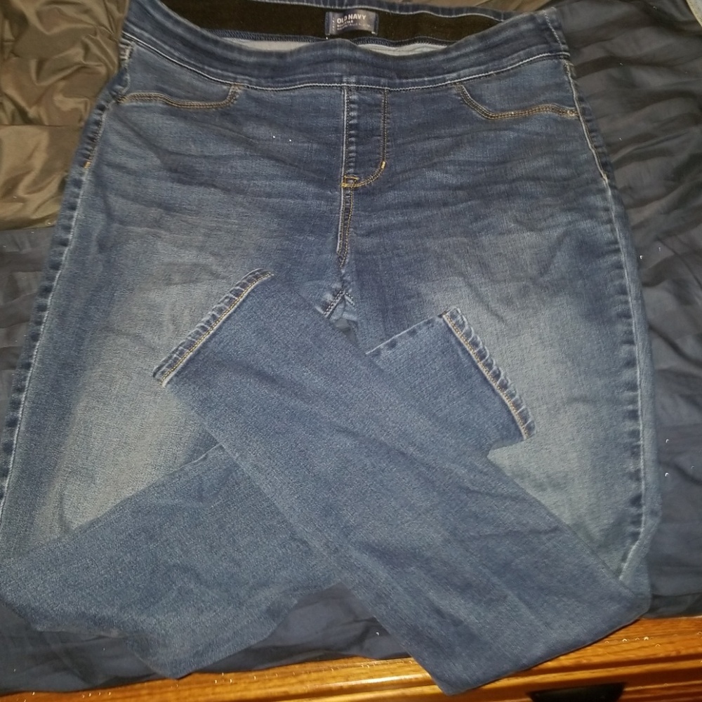 Old Navy  Mid-rise jeggings